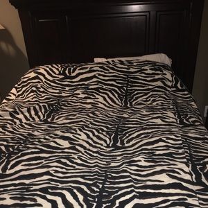 Queen zebra comforter blanket